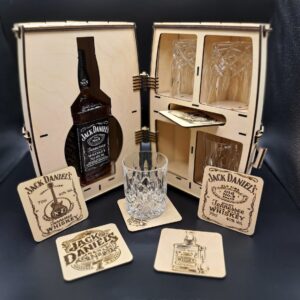 Caja de Madera Jack Daniel's con Compartimentos y Posavasos