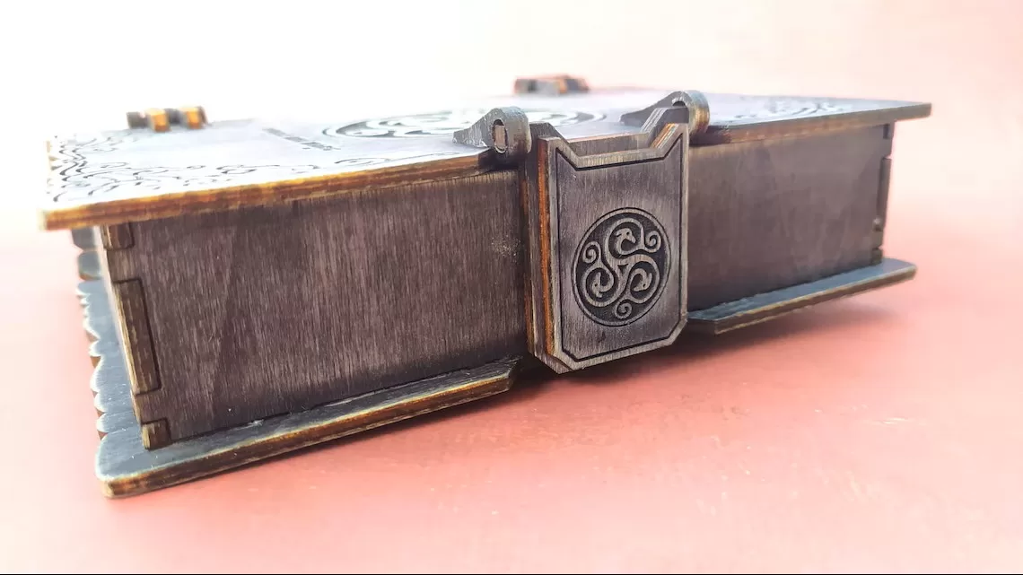 📖☘️ Caja Libro Celta – Archivo Láser Decorativo - ETSY - Imagen 8